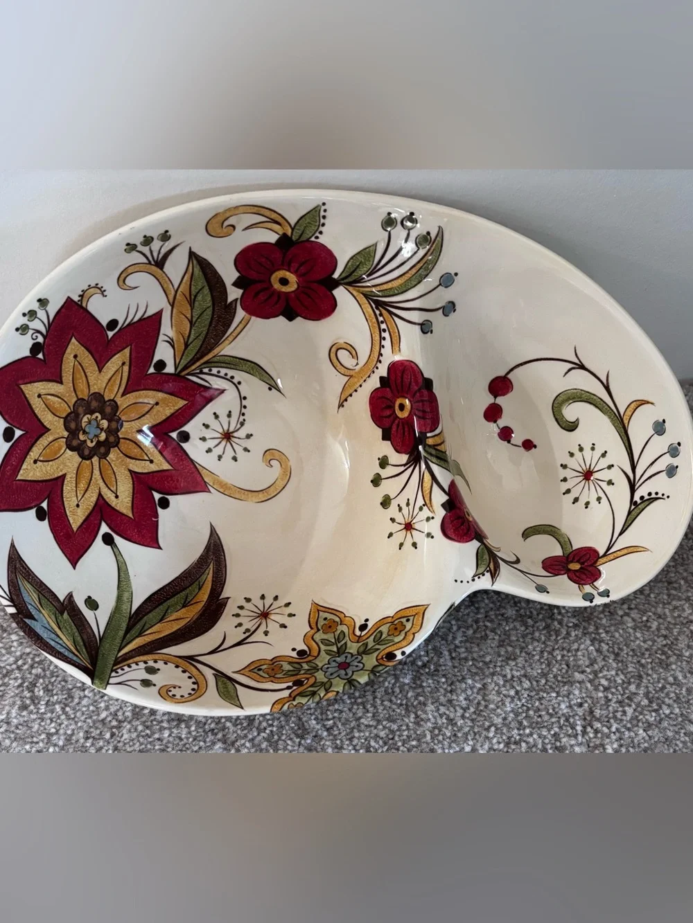 Pier 1 Imports Earthenware Carynthum Chip/Dip/ Serving Dish Bowl Beautiful